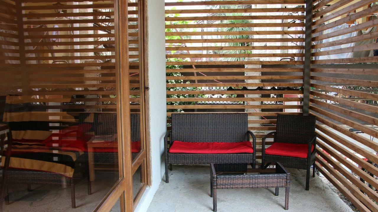 Guest House Letto Gagra Exterior foto